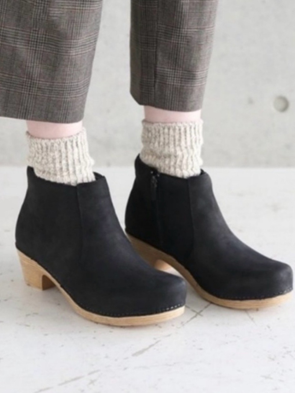 Dansko Maria Nubuck Clog Bootie Black Leather Sz 38 7.5-8 US